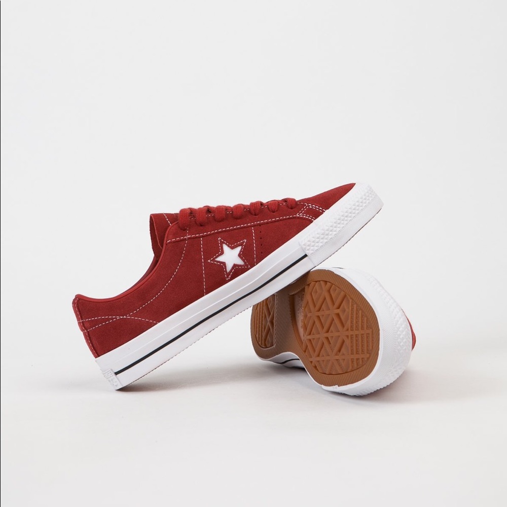 New in Box Converse One Star Sneaker